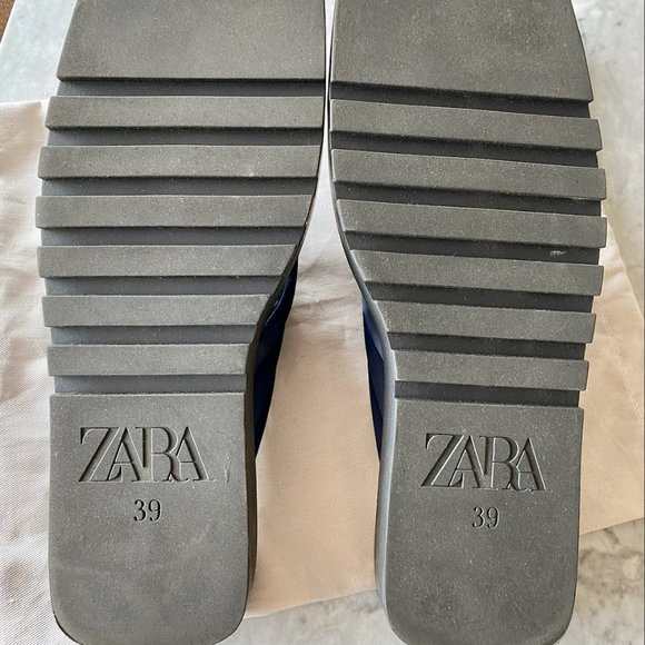 Quilted Platform Zara Sandals - Picture 7 of 9